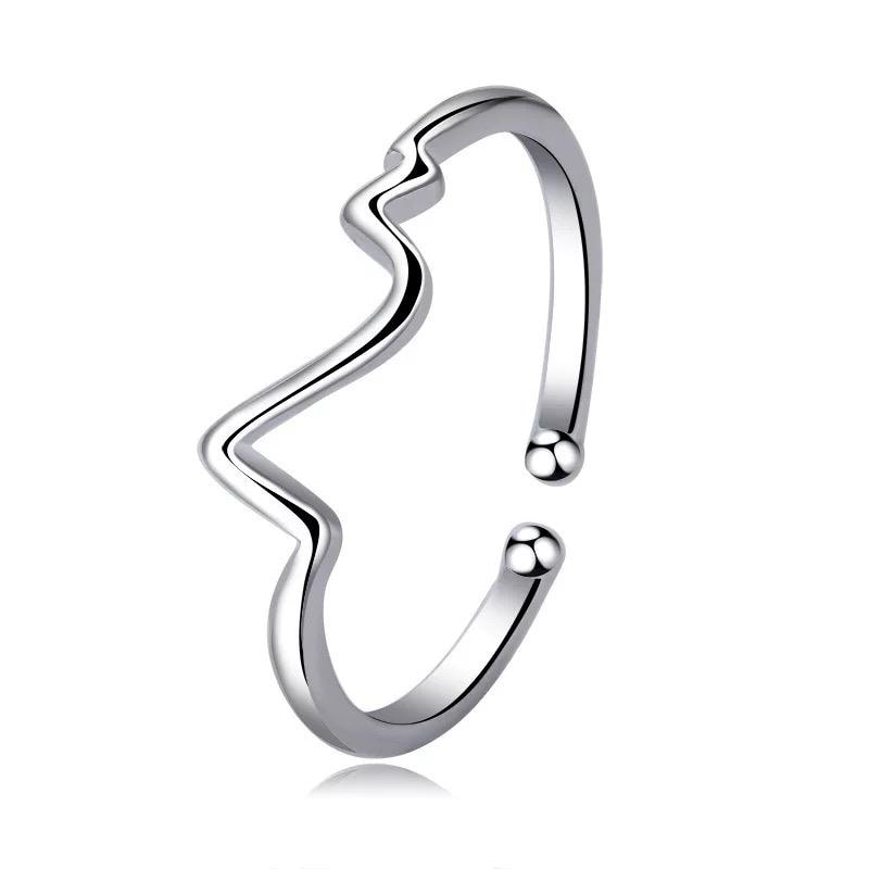 Wave Ring: Sleek Silver Open Design